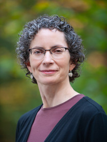 Profile picture for user DeirdreMaudSmith