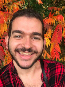 Derek Siegel Headshot.png
