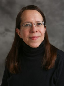 Elizabeth Hoffmann Headshot