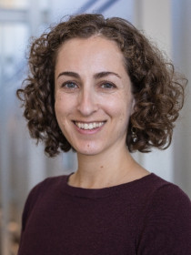 Sidra Goldman-Mellor Headshot