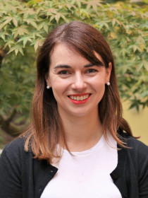 Anne Elizabeth Brisendine Headshot