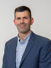 Damion Grasso headshot