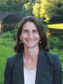 Jody L. Terranova Headshot