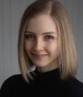 Elena Van Stee Headshot