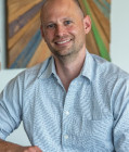 Simon Haeder Headshot