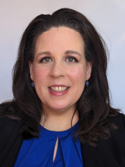 Dara Purvis Headshot