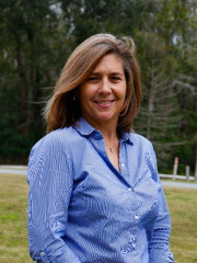 Rebecca Newman Headshot