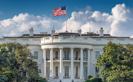 White House building in Washington D.C.